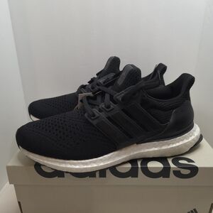 Ultraboost 1.0 W CBLACK/CLBLACK/FRWHITE Size 5.5W New In Box